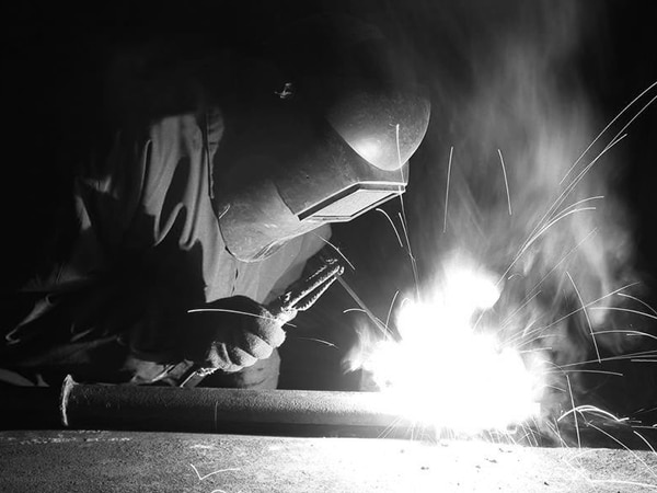 Officina-meccanica-per-la-saldatura-castelfranco-emilia