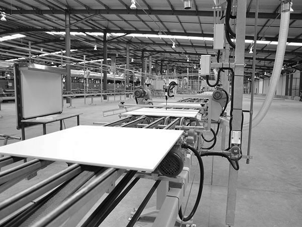 produzione-di-componenti-per-settore-ceramico-modena